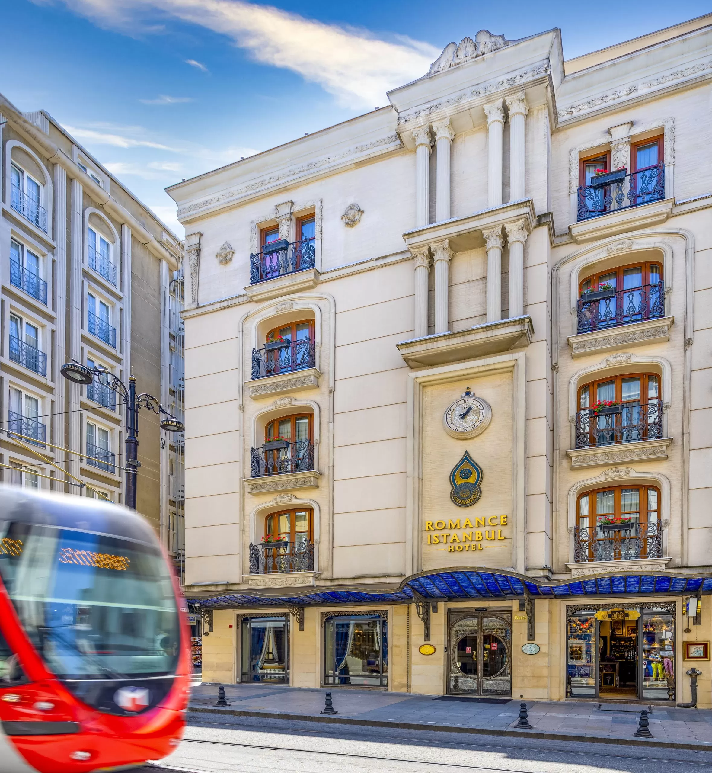 Где остановиться в Стамбуле: почему Romance Istanbul Hotel — идеальный выбор