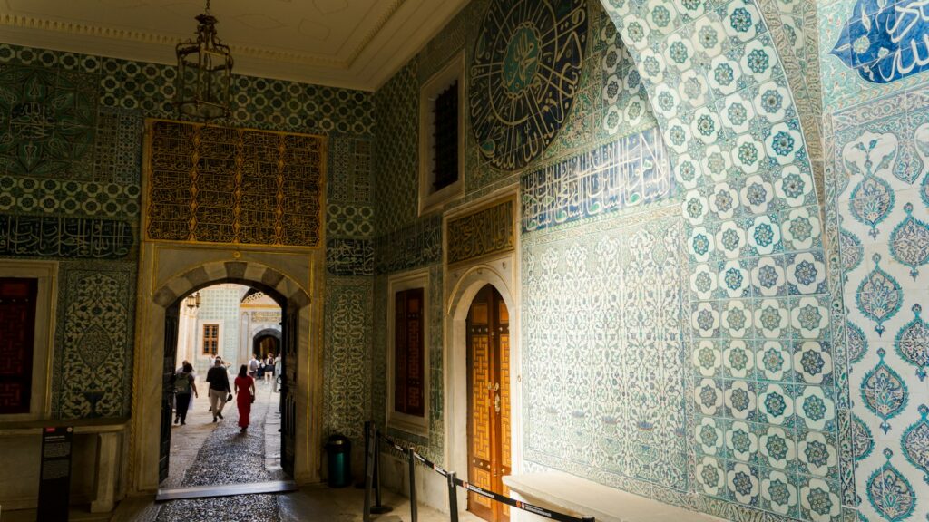 How to Visit Topkapi Palace Without Wasting Time